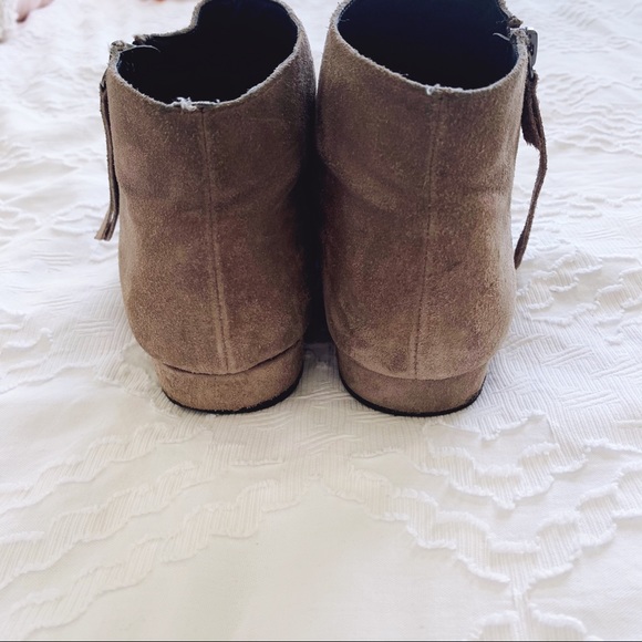 DV by Dolce Vita || Faven Bootie - Picture 10 of 12